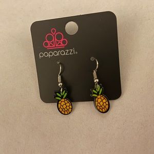 Pineapple Earrings *NWOT*